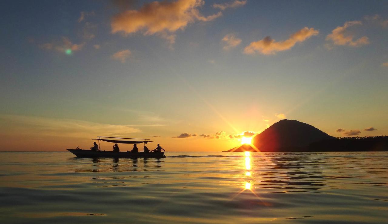 Panorama Backpackers Bunaken Exterior foto